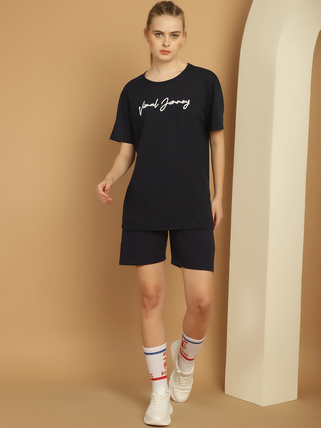 

VIMAL JONNEY Printed T-Shirt & Shorts, Navy blue