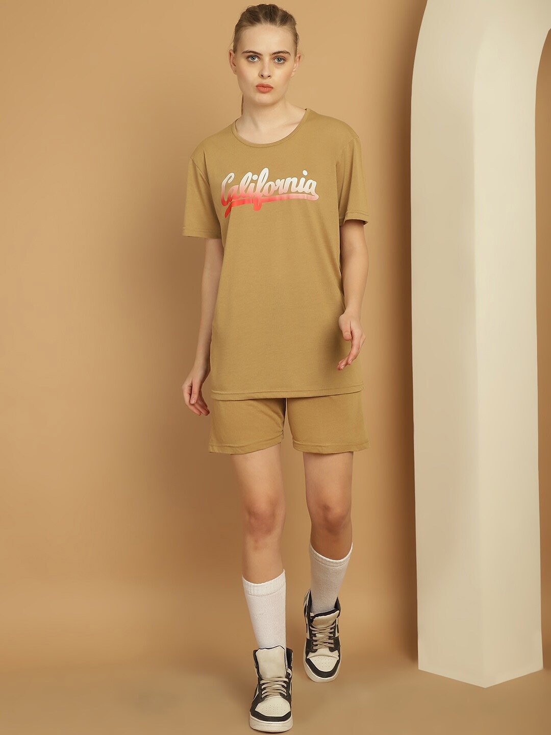 

VIMAL JONNEY Typography Printed Tracksuit, Beige