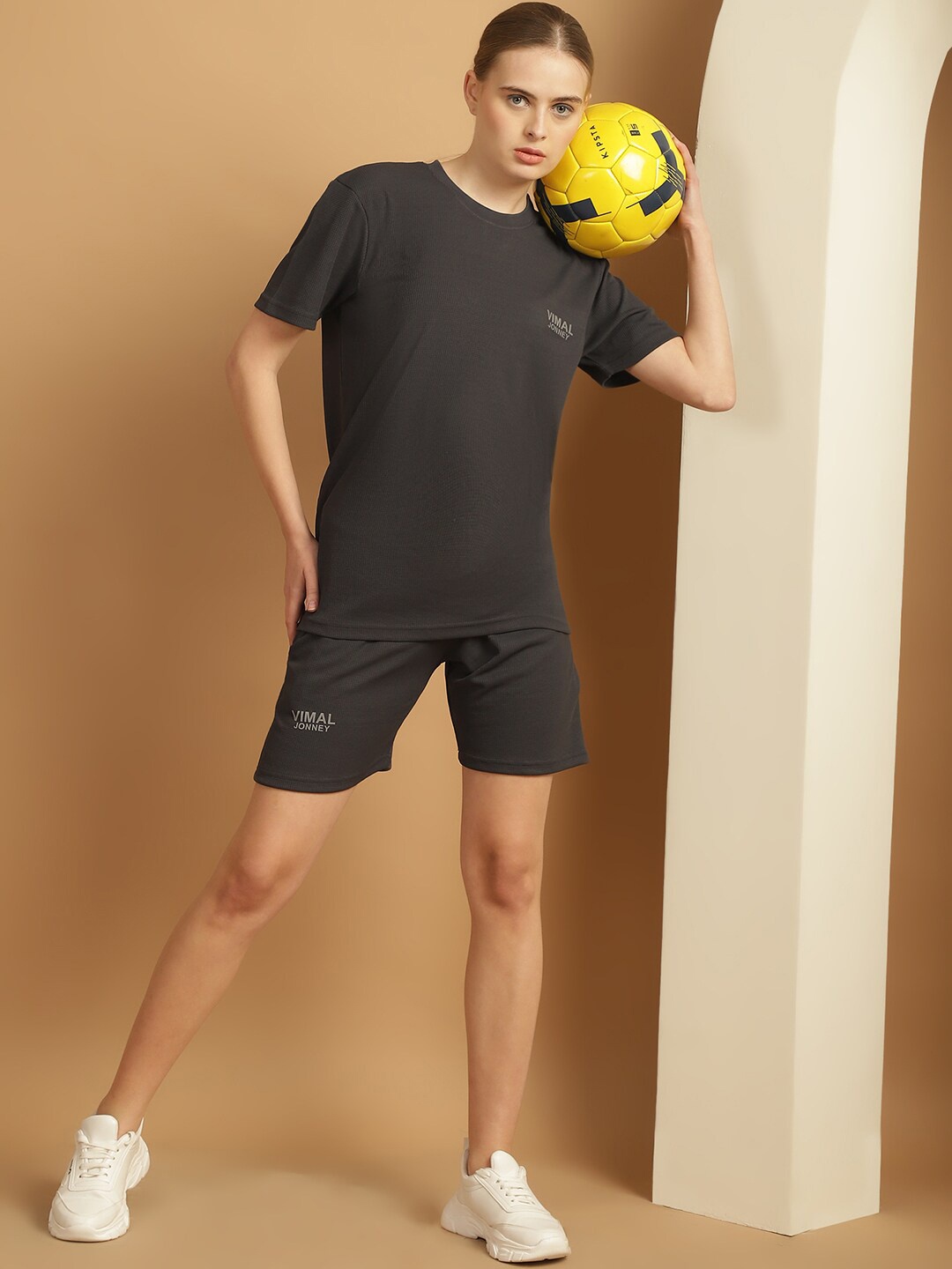 

MACK JONNEY Printed T-Shirt With Shorts, Grey