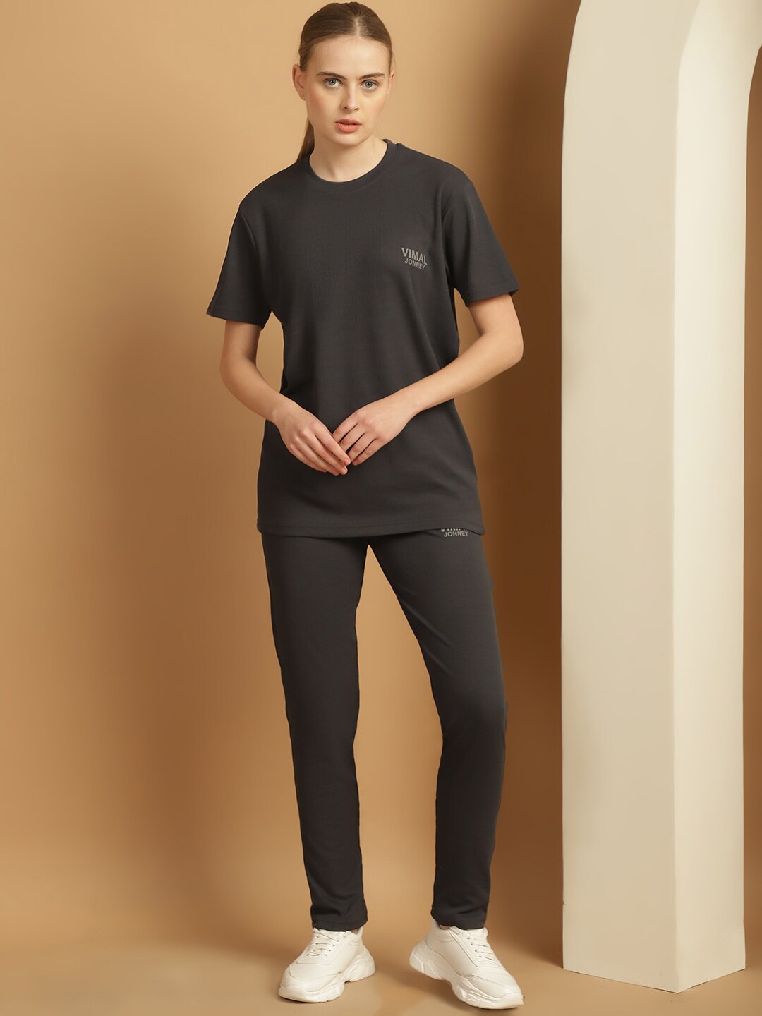 

VIMAL JONNEY Round Neck Sports T-shirt with Pyjamas, Grey