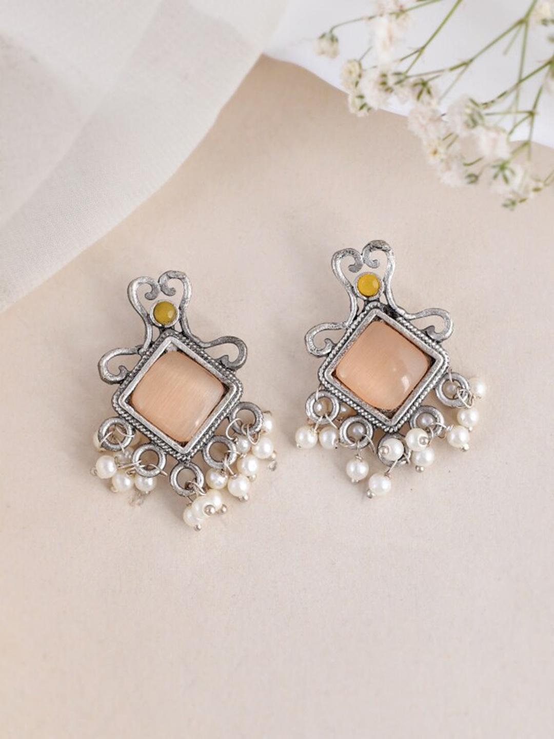 

DASTOOR Silver-Plated Square Drop Earrings