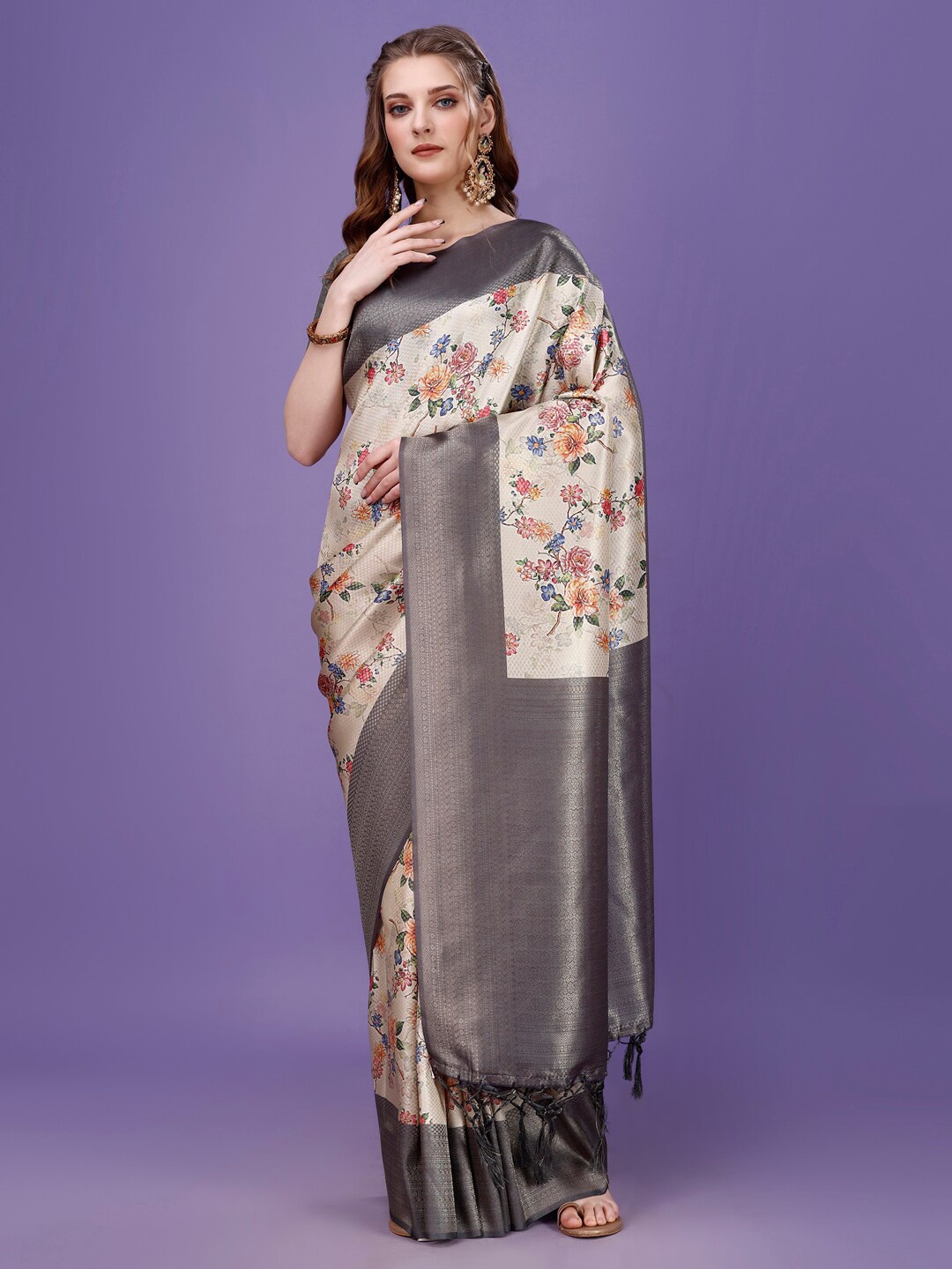 

PUJIA MILLS Floral Printed Zari Saree, Grey