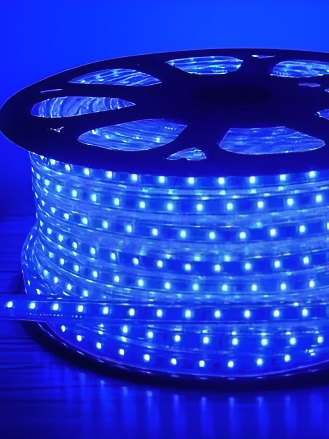 

Pixofeet Blue 352 LED Bulb String Lights