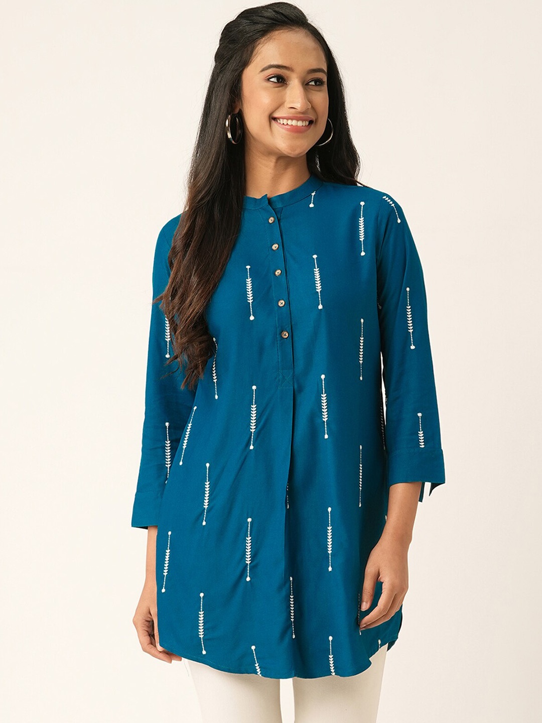 

ODETTE Ethnic Motifs Embroidered Mandarin Collar A-Line Kurta, Teal
