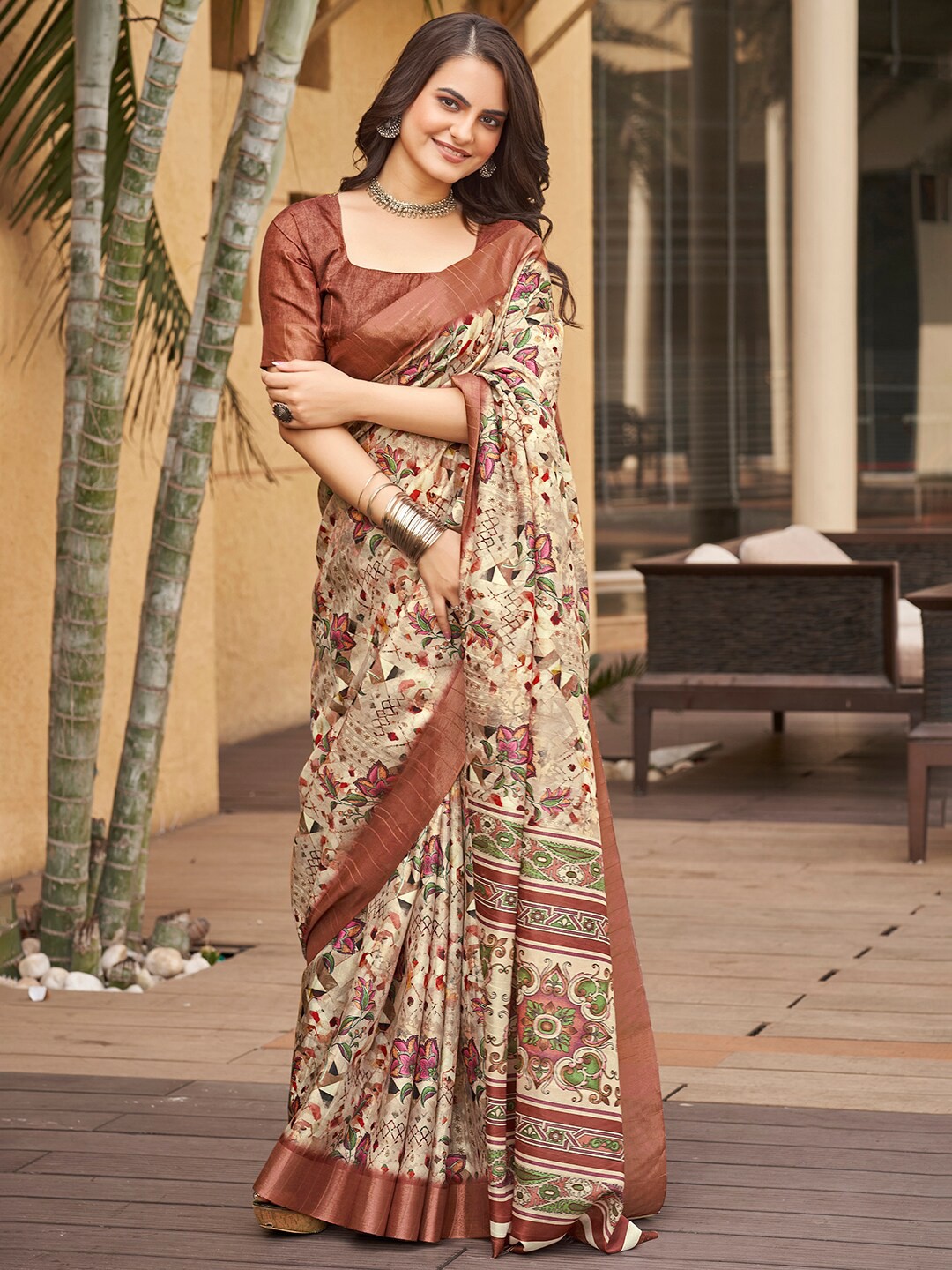 

Vishudh Floral Printed Zari Saree, Brown