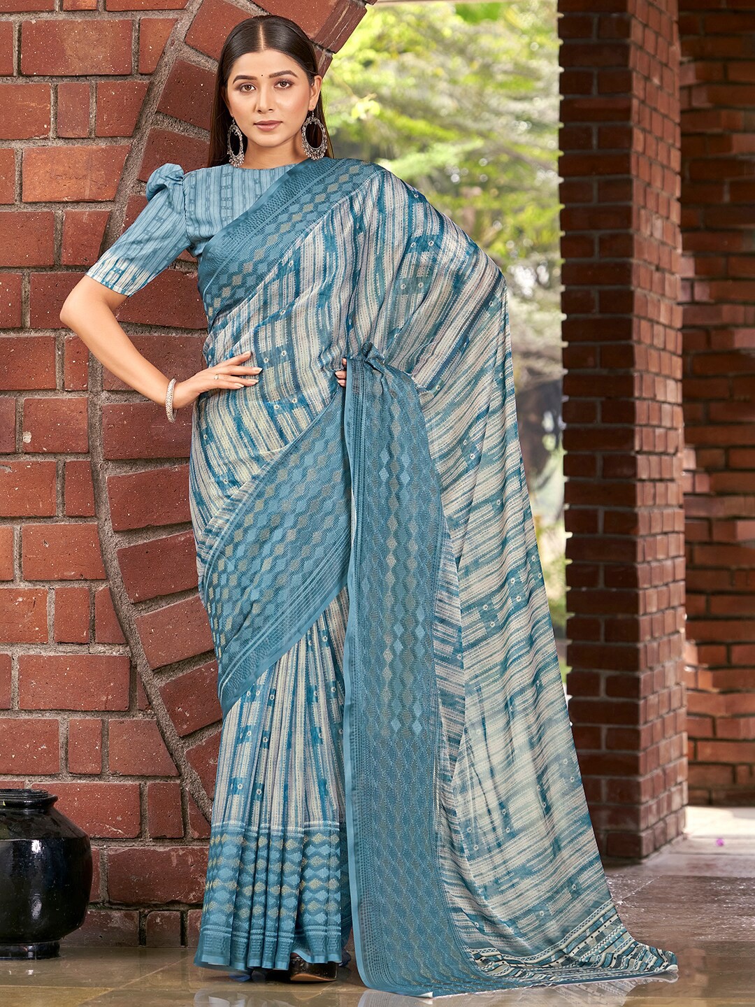 

Vishudh Striped Saree, Blue