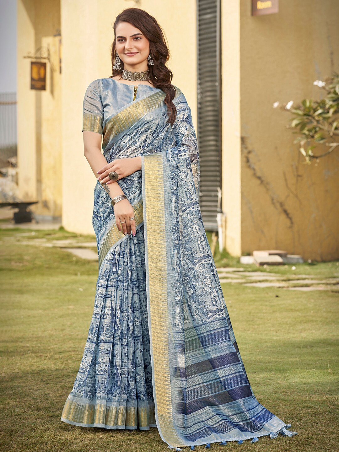 

Vishudh Ethnic Motifs Printed Zari Saree, Blue