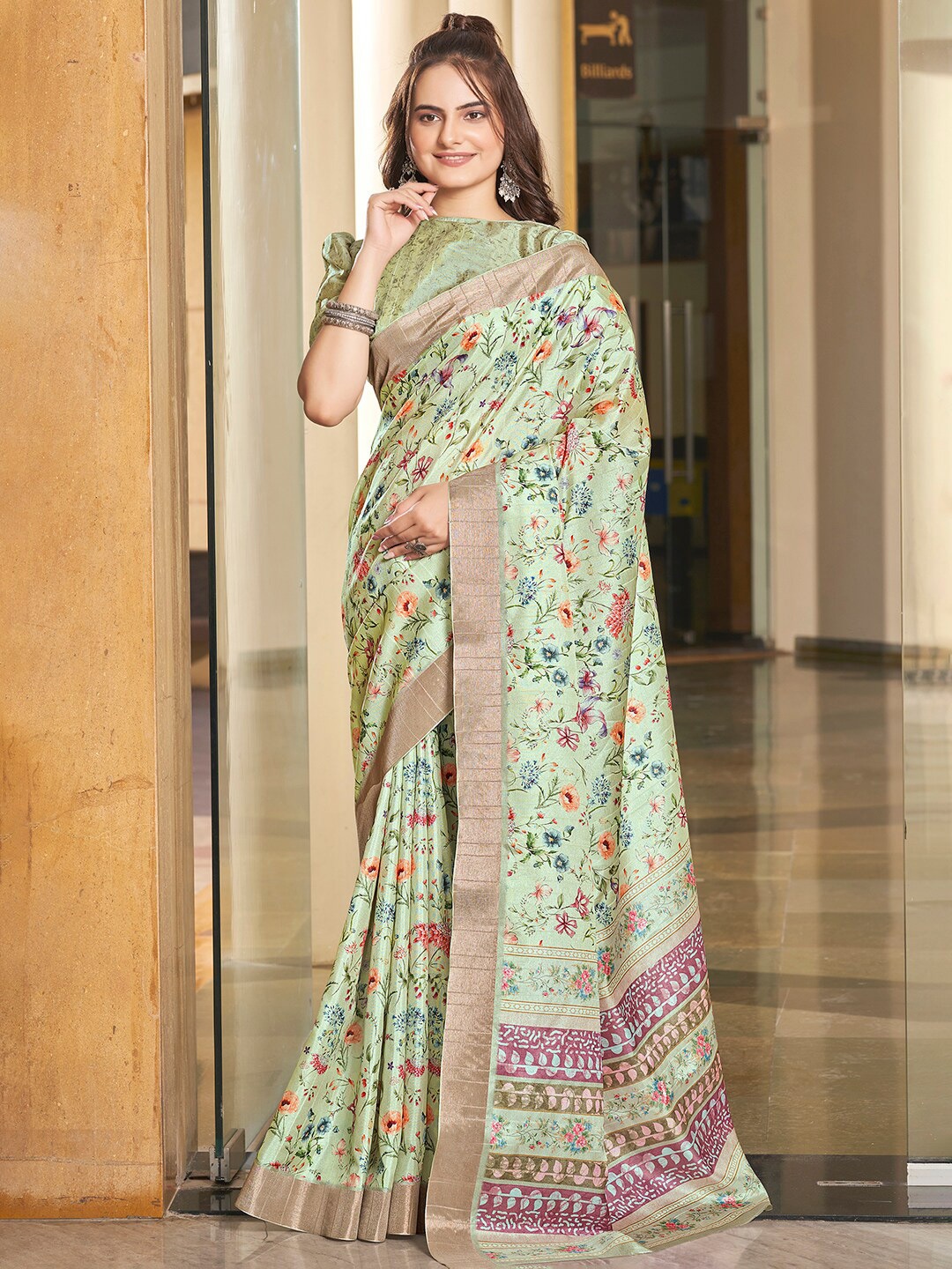 

Vishudh Floral Printed Zari Saree, Blue