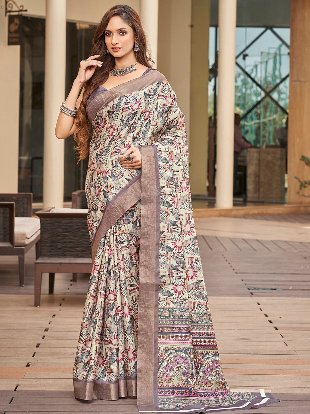 

Vishudh Floral Printed Zari Saree, Beige