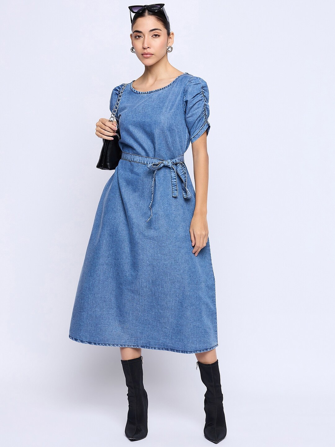 

Ruhaans Denim Puff Sleeves Tie Up Fit & Flare Midi Dress With Belt, Blue