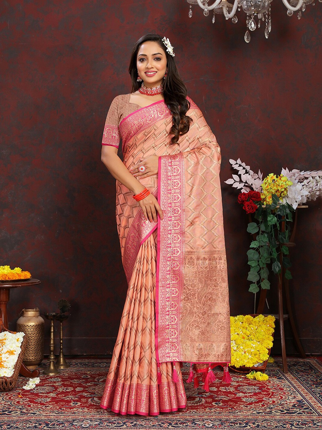 

MARGI DESIGNERS Ethnic Motifs Zari Art Silk Kanjeevaram Saree, Orange