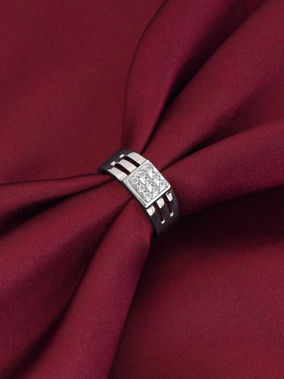 

GIVA Men 925 Sterling Silver Rhodium-Plated Matrix Ring