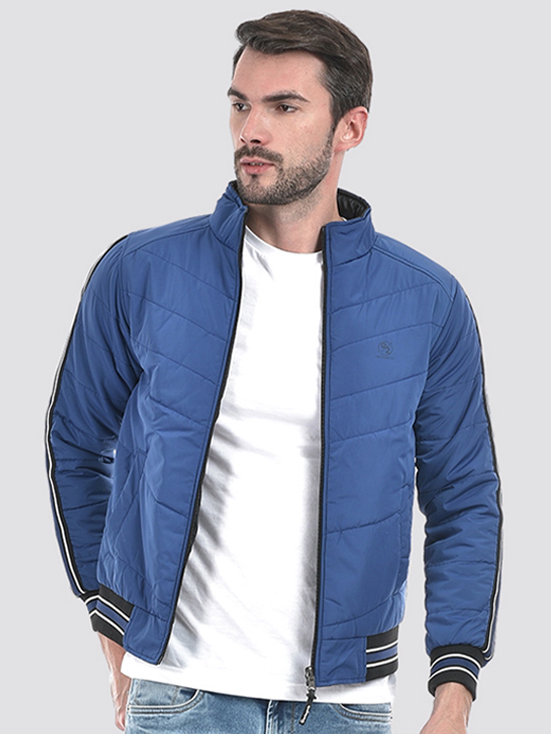 

Integriti Men without Reversible Crop Puffer Jacket, Multi