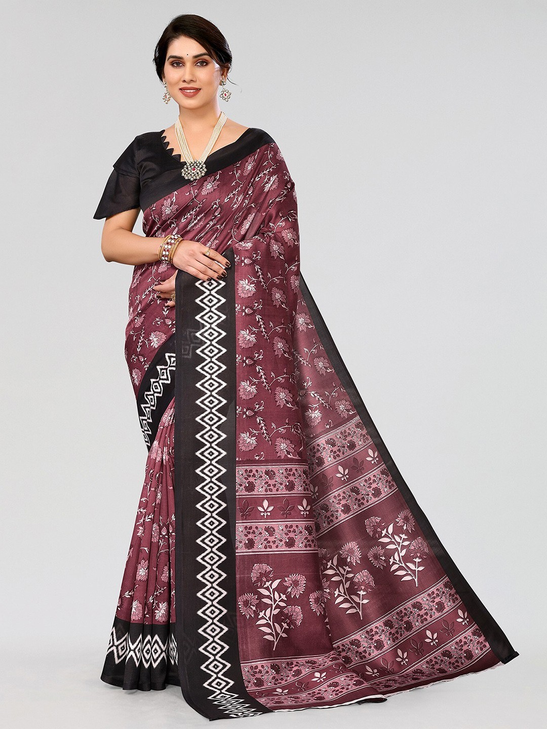 

Yashika Ethnic Motifs Art Silk Mysore Silk Saree, Black