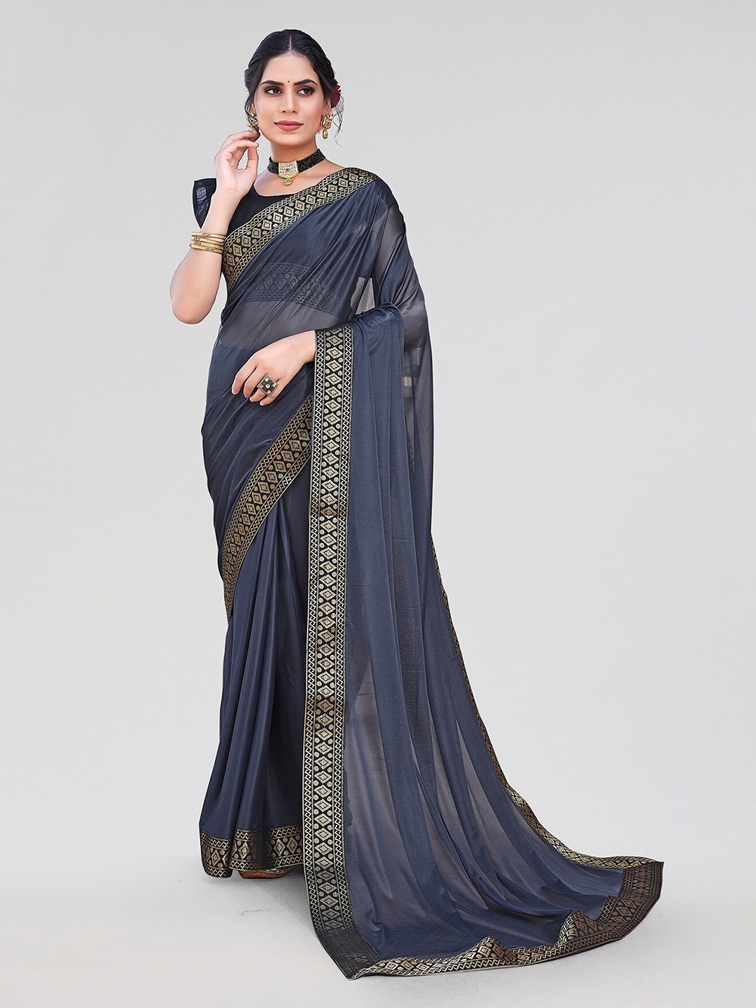 

Yashika Floral Woven Design Saree, Grey