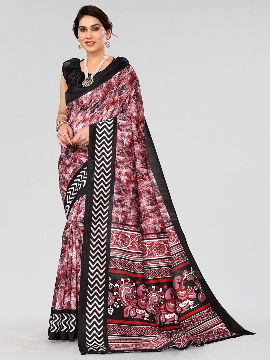 

Yashika Floral Printed Saree, Black