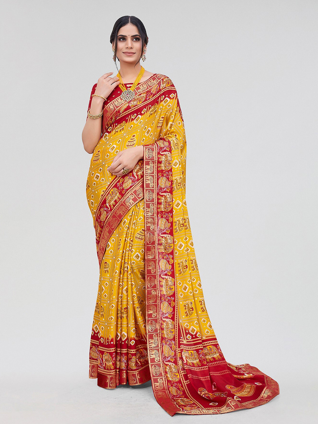 

Yashika Bandhani Printed Patola Saree, Red