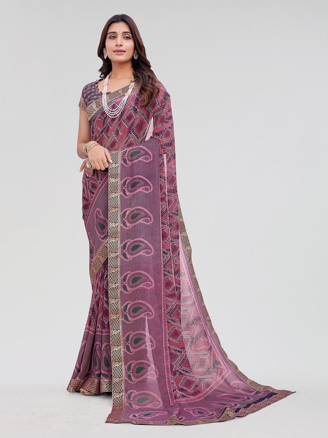 

Yashika Ethnic Motifs Printed Saree, Purple