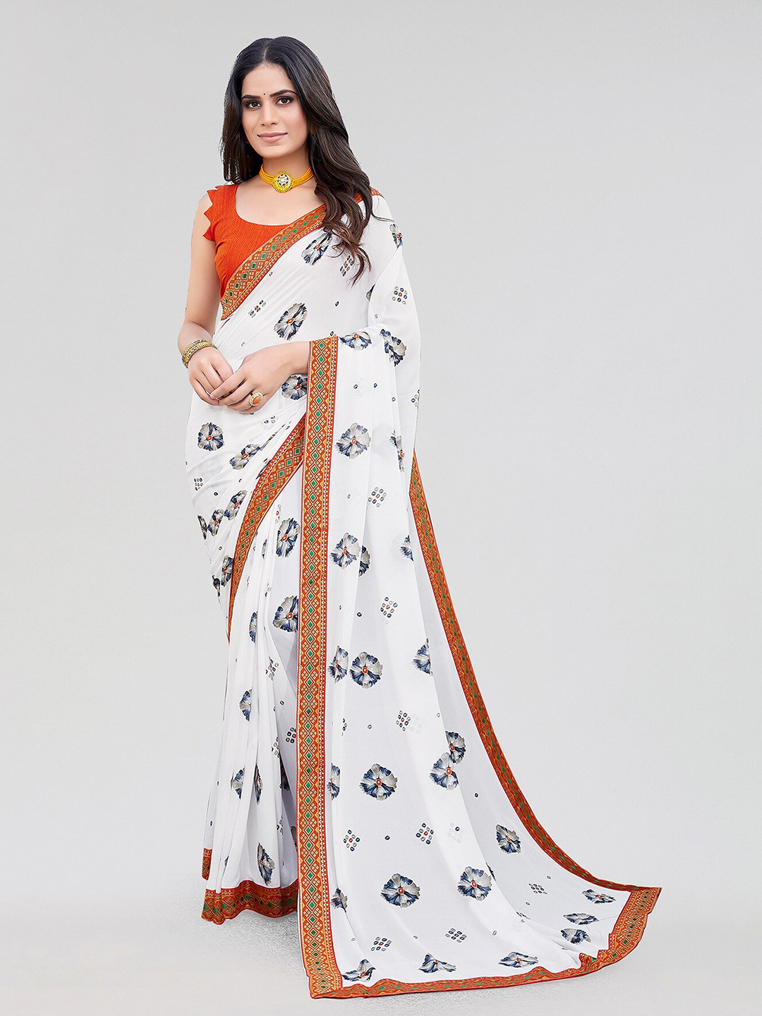 

Yashika Floral Printed Saree, Orange