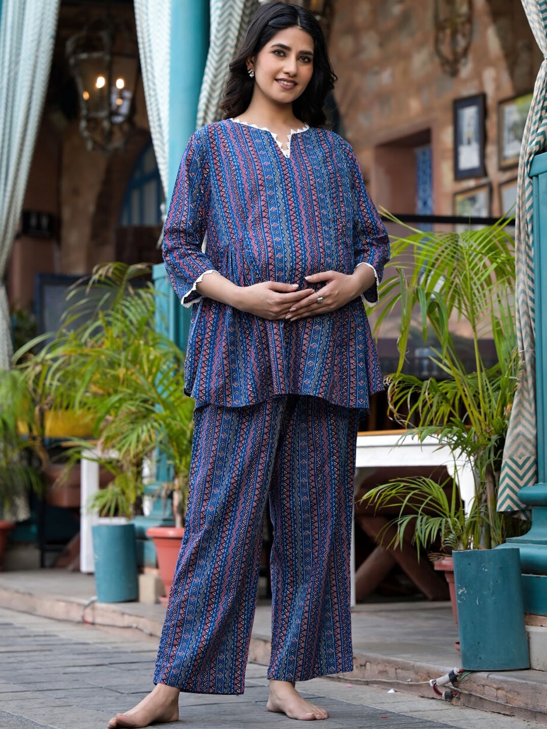 

Aujjessa Ethnic Printed Pure Cotton Maternity Night suit, Blue