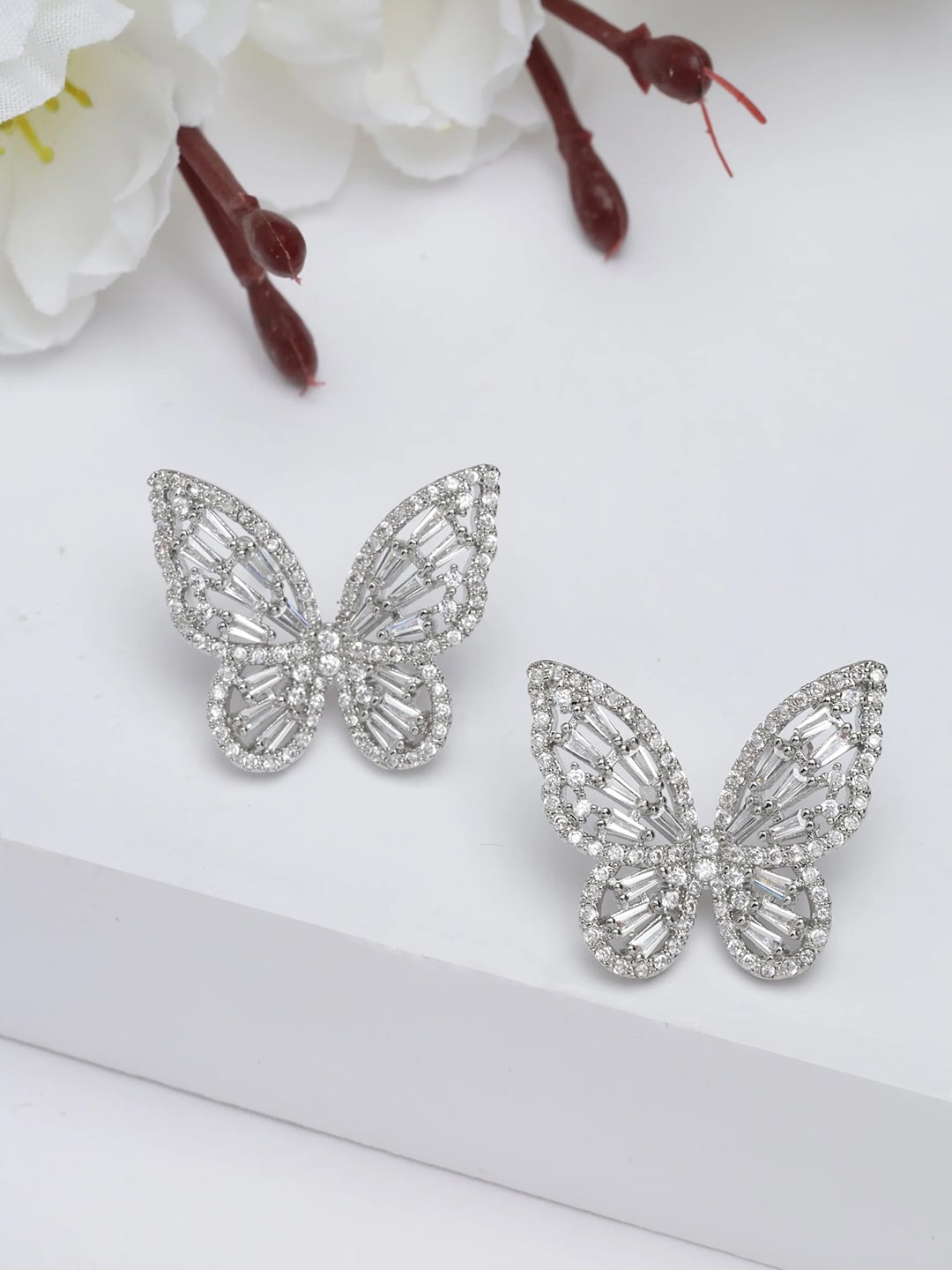 

YouBella Silver Plated Contemporary Studs Earrings