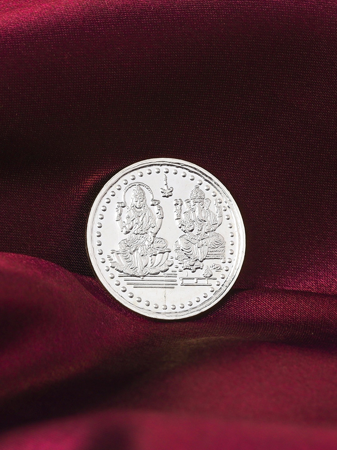 

GIVA 925 Sterling Silver Ganesh Lakshmi Coin