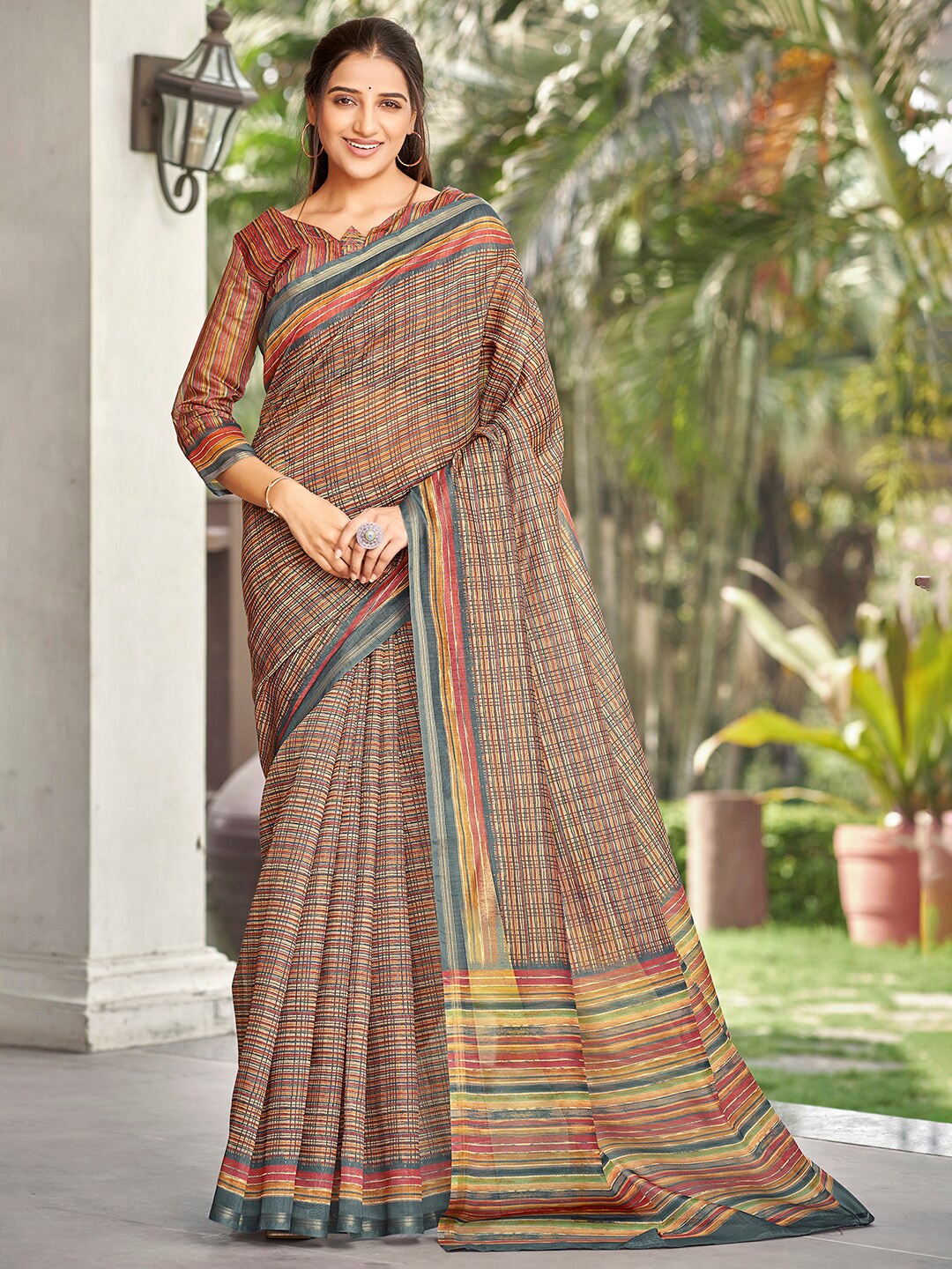 

Vishudh Striped Zari Saree, Brown