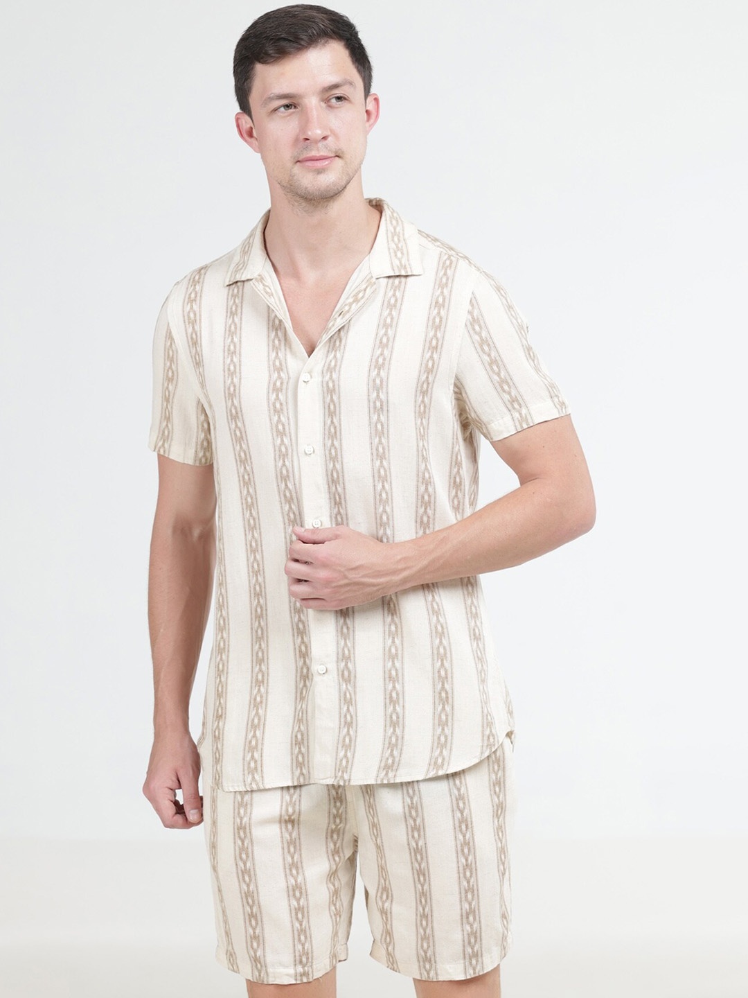 

POE Striped Linen Cuban Collar Shirt With Shorts, Beige