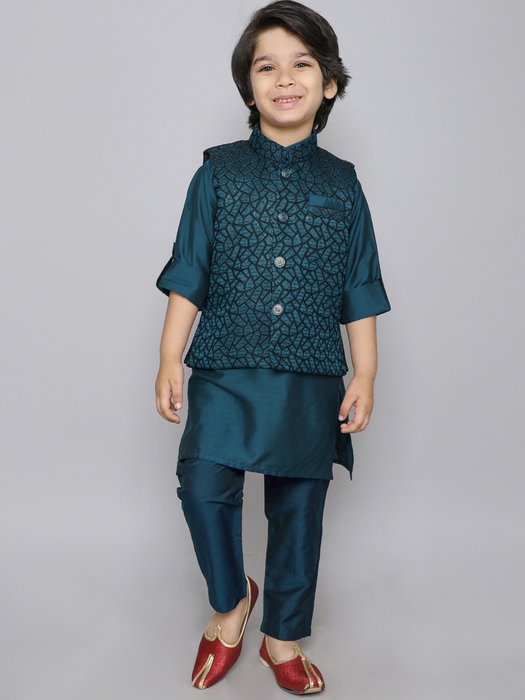 

Ministitch Boys Geometric Mandarin Collar Long Sleeves Sequinned Kurta with Trousers, Teal