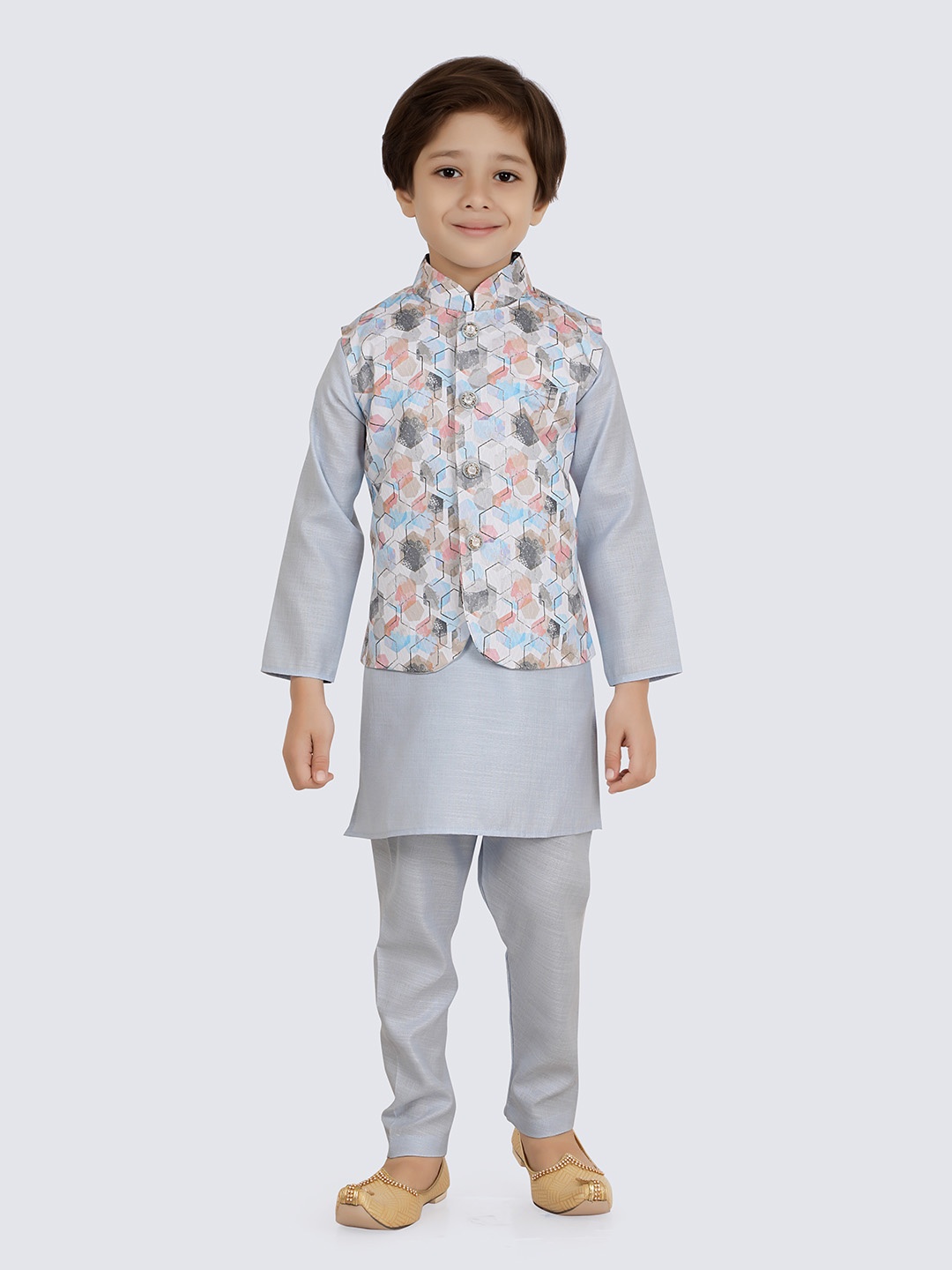 

Ethniks Boys Neu Ron Cotton Multi Printed Kurta-Pyjama with Jacket, Blue