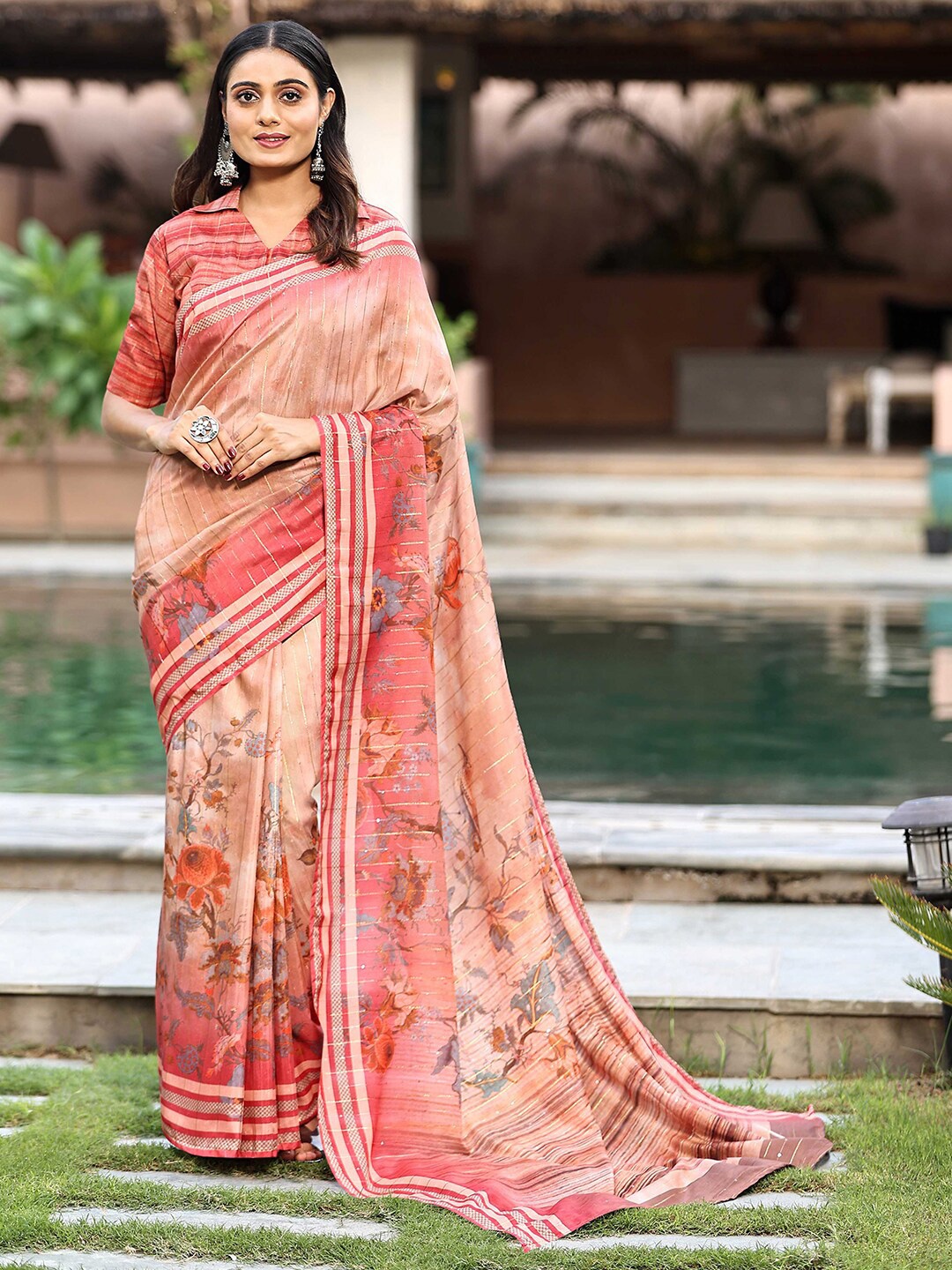 

Aanys Culture Floral Printed Saree, Pink