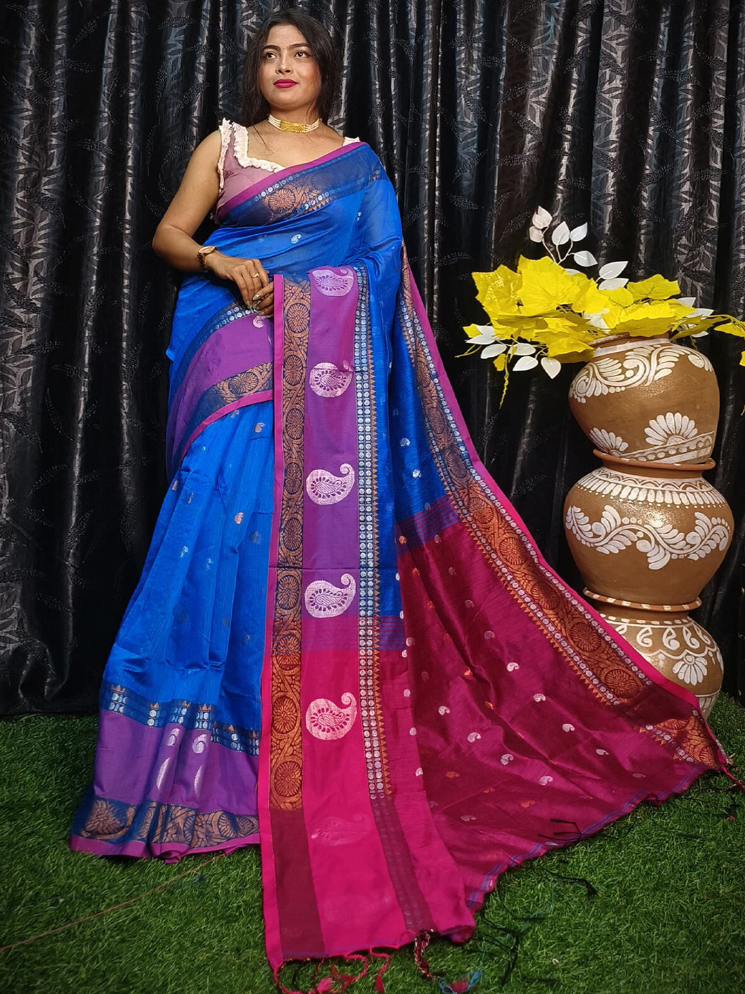 

ODETTE Ethnic Motifs Woven Design Zari Saree, Blue