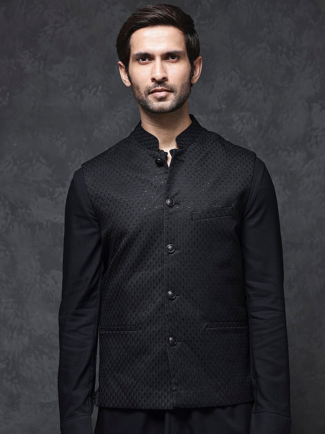 

RARE RABBIT Men Lasmos-Kpb Kurta Pyjama Suit, Black