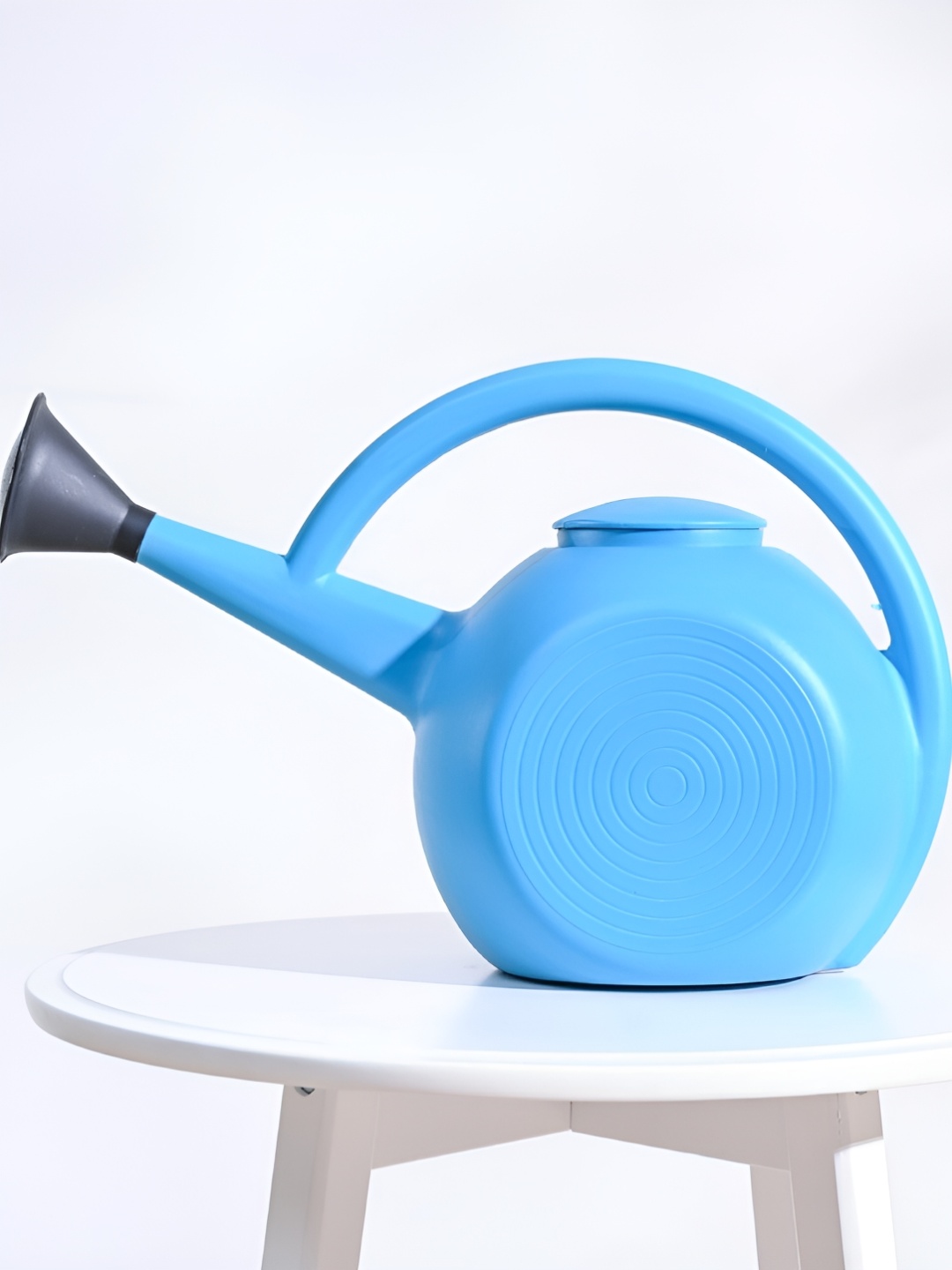 

UGAOO Premium Blue Garden Watering Can- 5 Litre