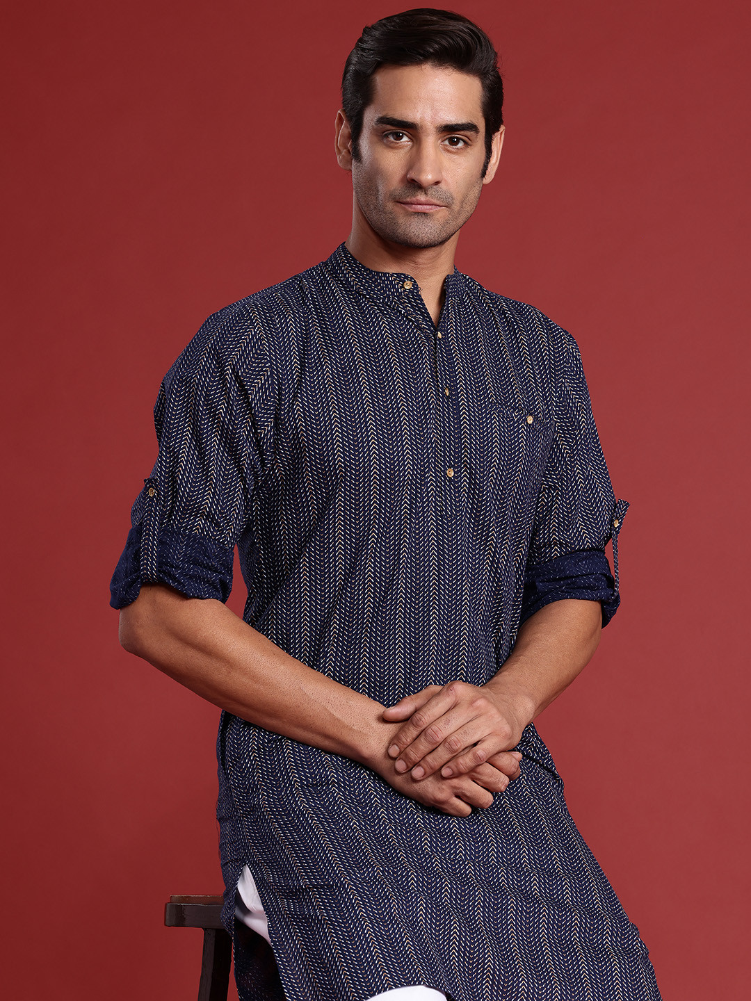 

Anouk Men Abstract Printed Straight Kurta, Navy blue