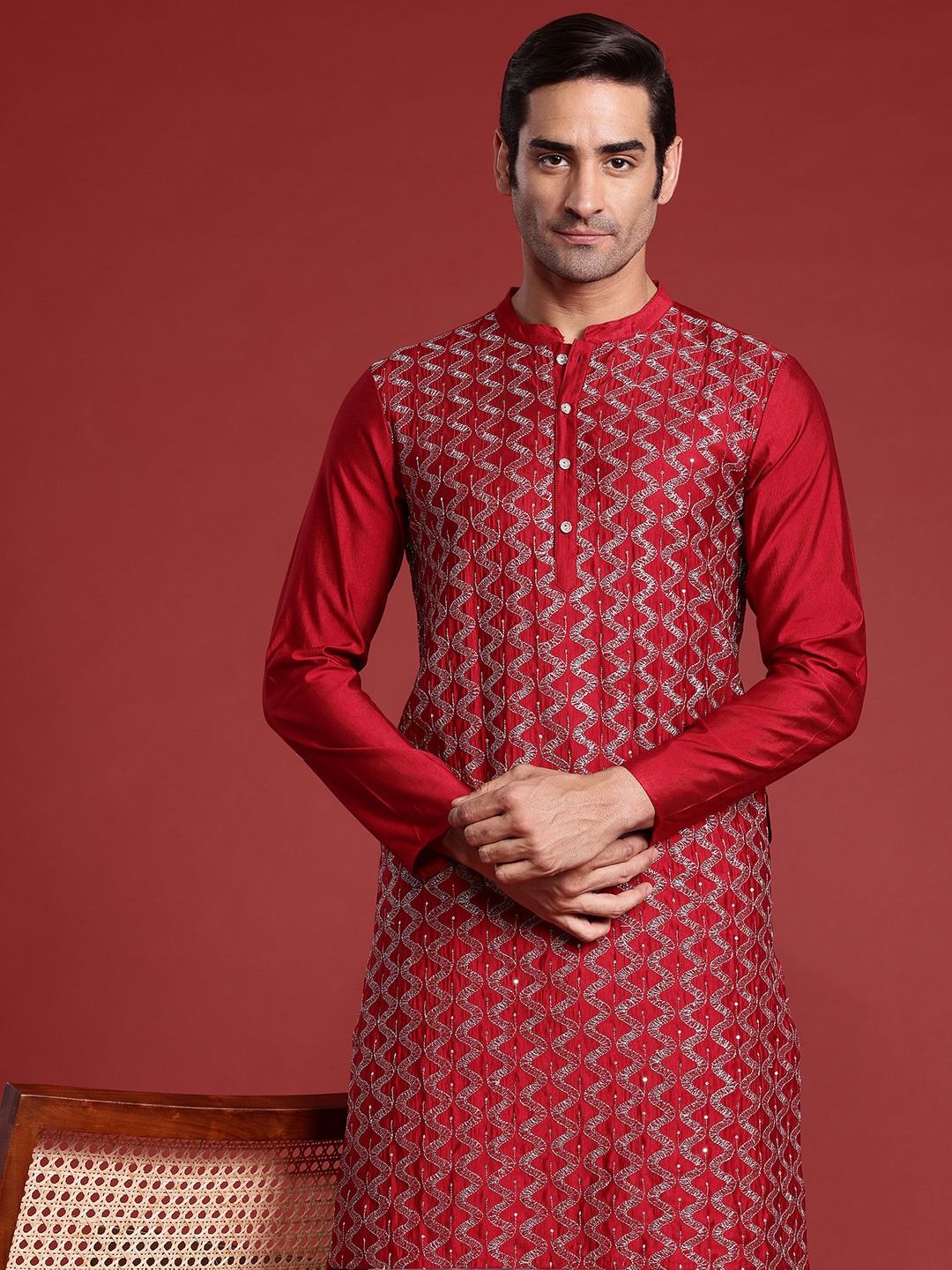 

Anouk Men Embroidered Thread Work Liva Kurta, Red