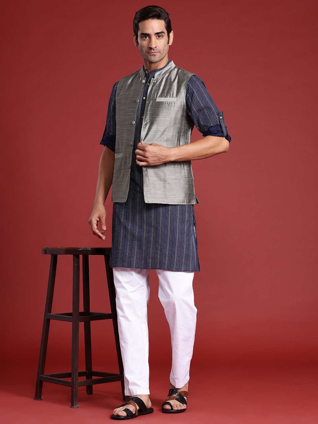 

Anouk Men Printed Nehru Jacket, Grey