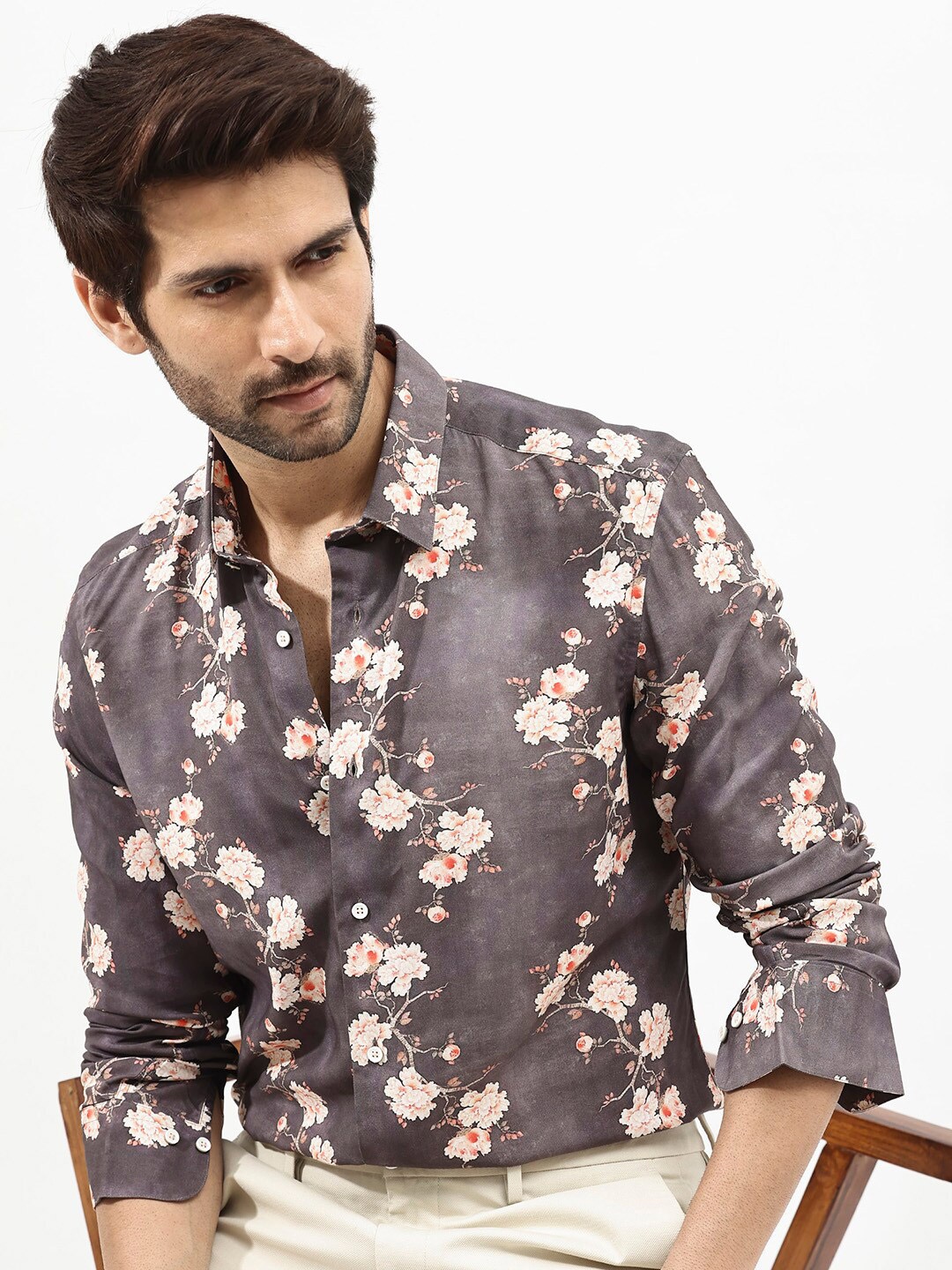 

RARE RABBIT Men Drang Regular Fit Floral Printed Shirt, Brown