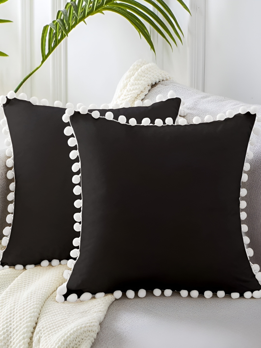 

BIRD WING Black 2 Pieces Square Cushion Covers