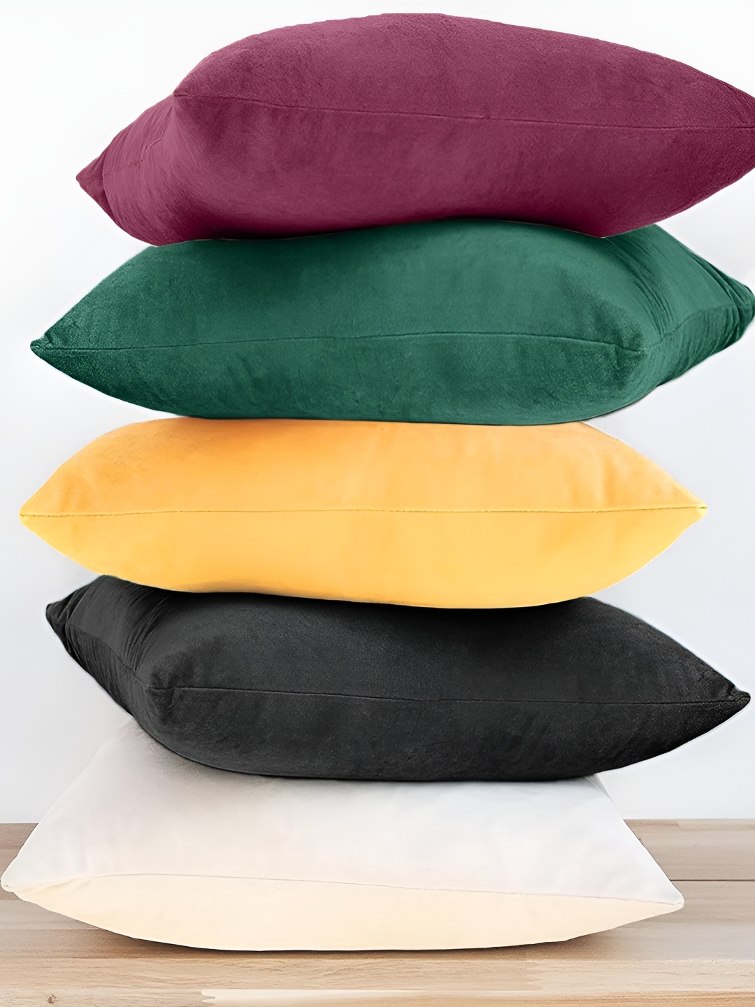 

BIRD WING Yellow and Green 5 Pieces Velvet Square Cushion Cover