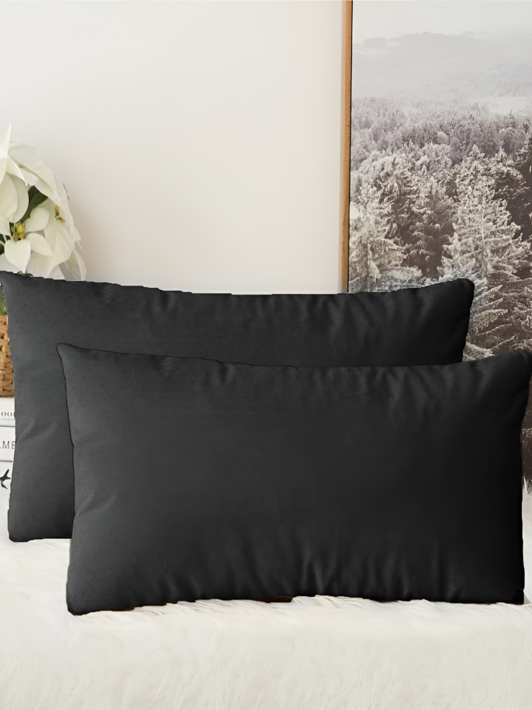 

BIRD WING Black 2 Pcs Velvet Rectangle Cushion Covers
