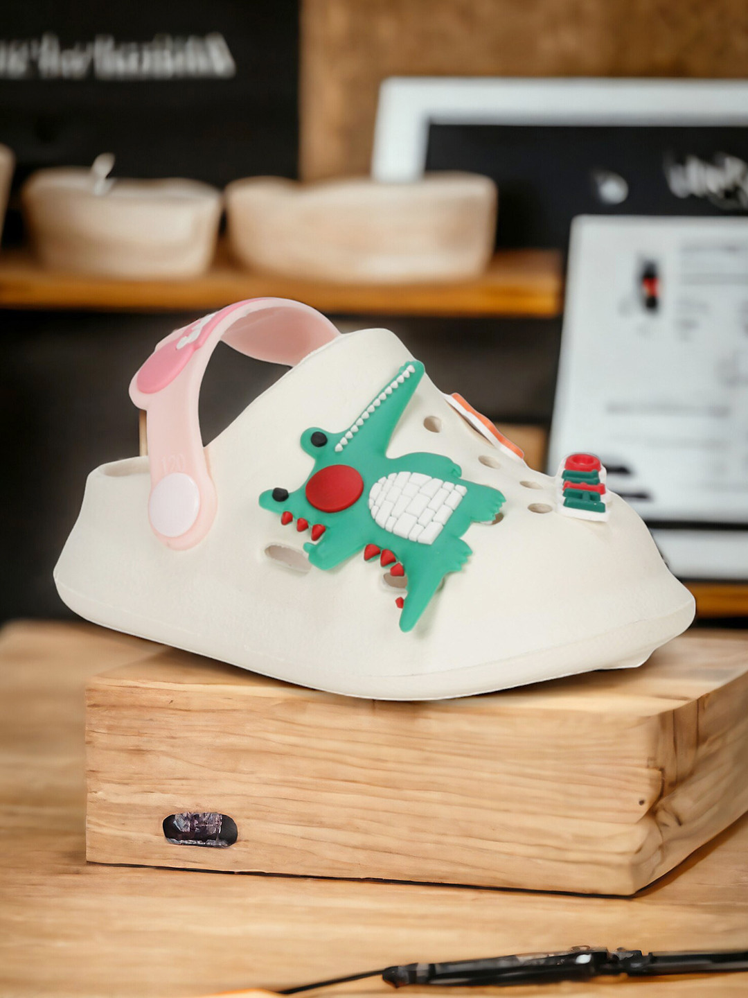 

Lil Lollipop Kids Anti-Slip Clogs, Cream