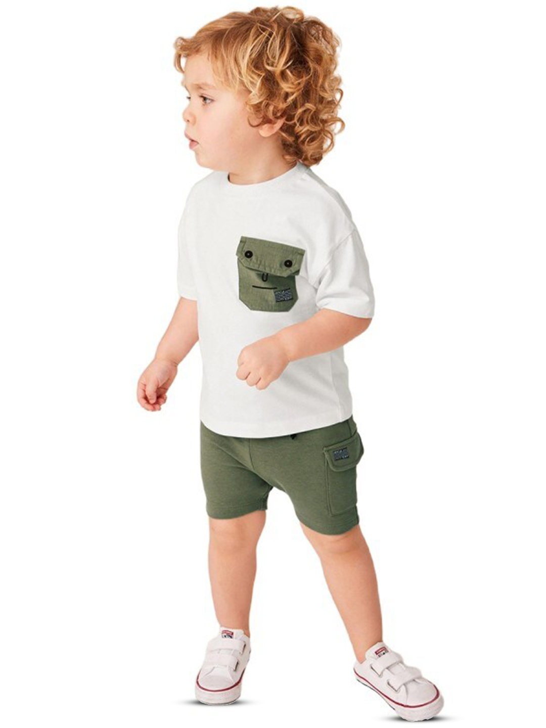

StyleCast x Revolte Boys White Colourblocked Top with Shorts