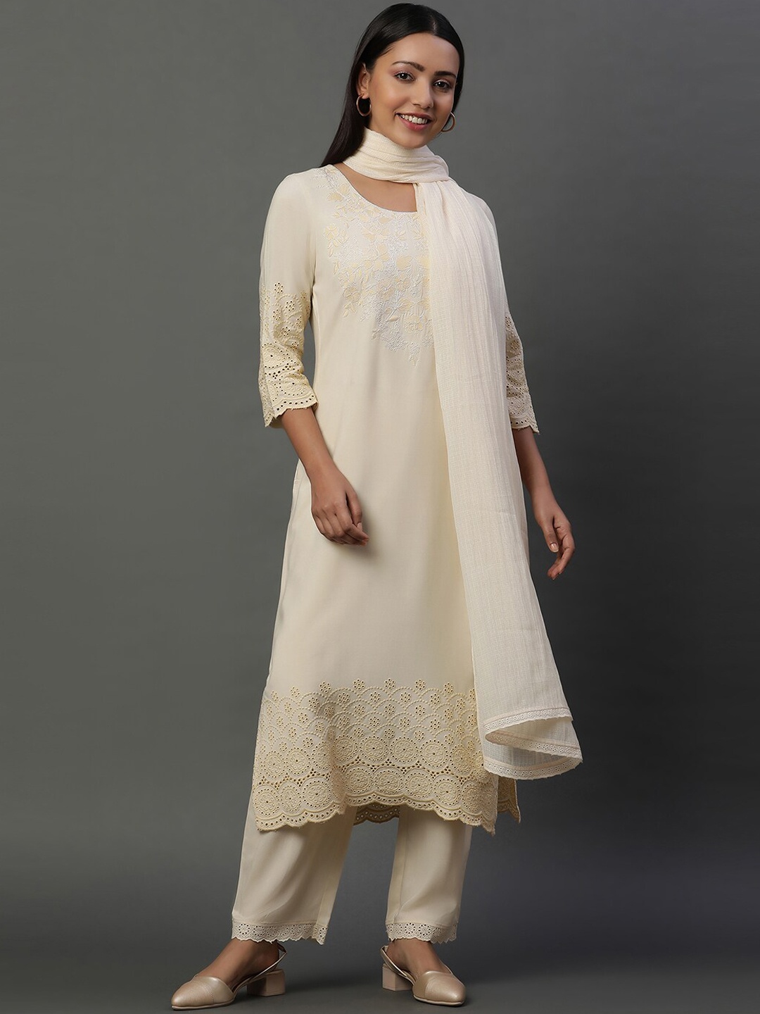 

AURELIA Floral Regular Thread Work Straight Kurta with Palazzos & Dupatta, Beige