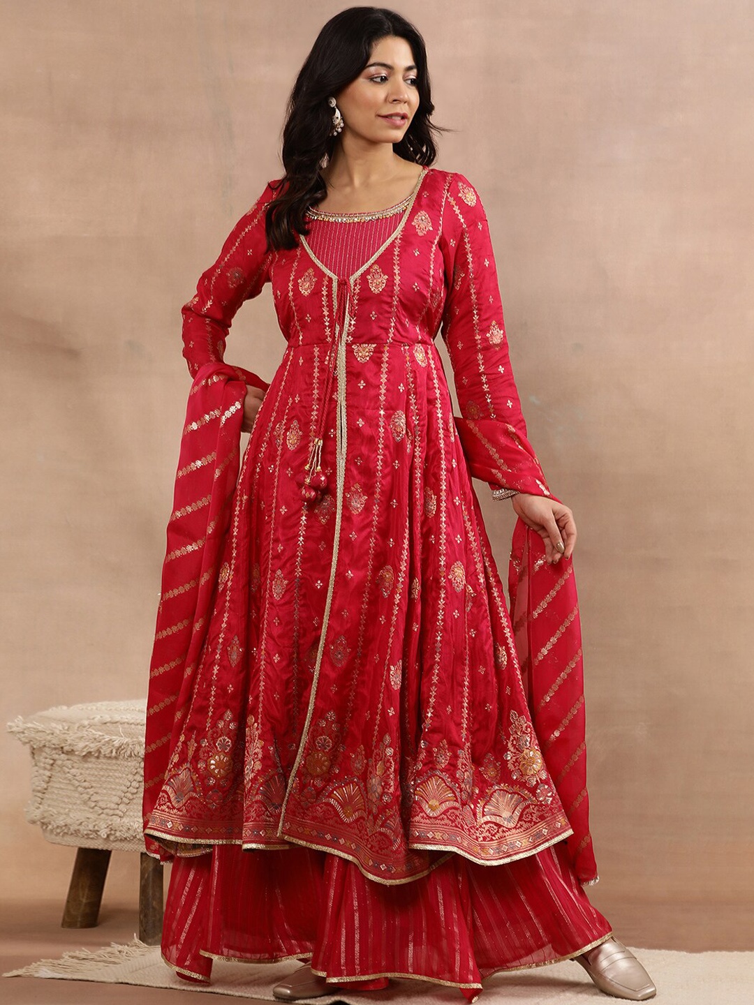 

AURELIA Round Neck Regular Kurta with Palazzos & Dupatta, Pink