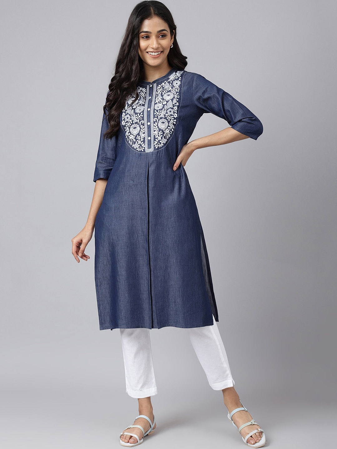 

AURELIA Geometric Yoke Design Mandarin Collar Thread Work Kurta, Blue