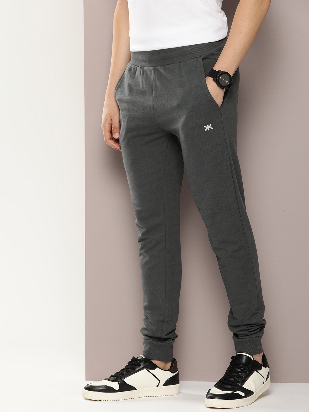 

Kook N Keech Men Solid Regular Fit Joggers, Grey