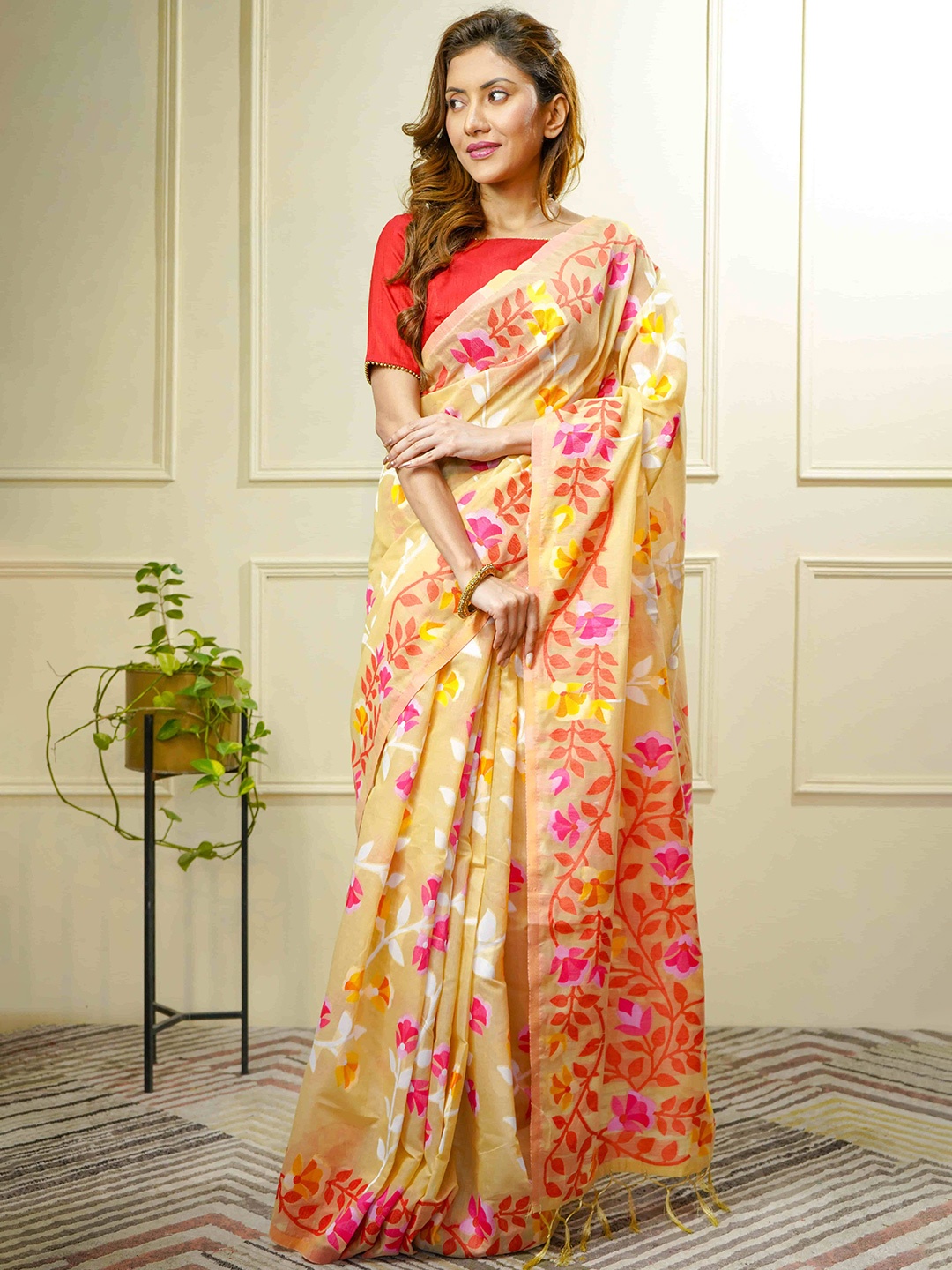 BEATITUDE Woven Design Pure Cotton Saree, Brown