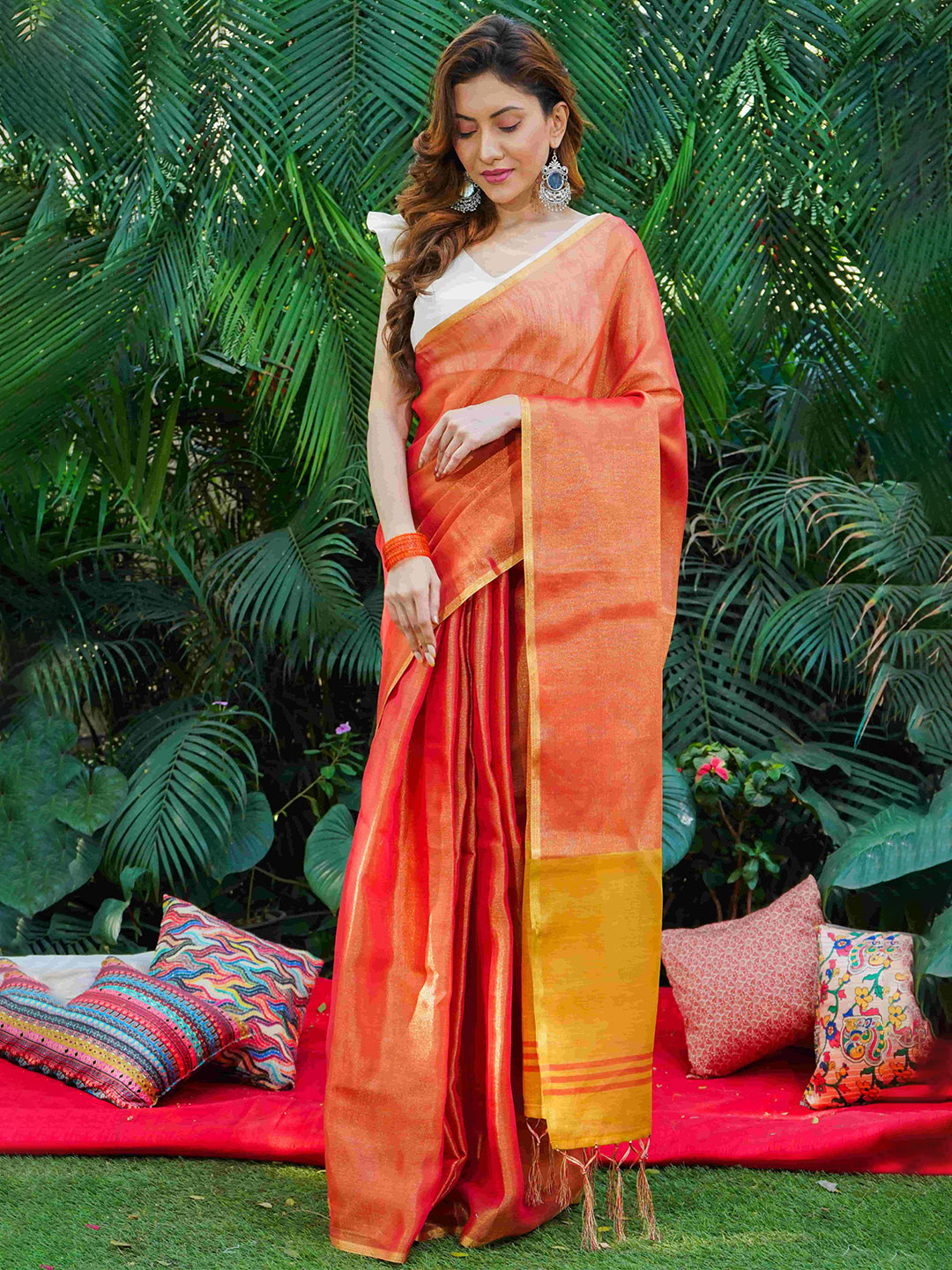 

BEATITUDE Woven Design Zari Saree, Orange
