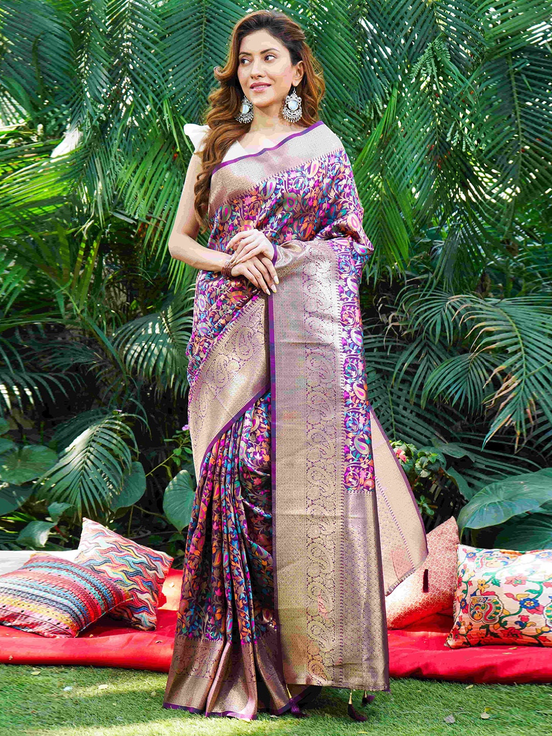 

BEATITUDE Ethnic Motif Woven Design Zari Saree, Purple